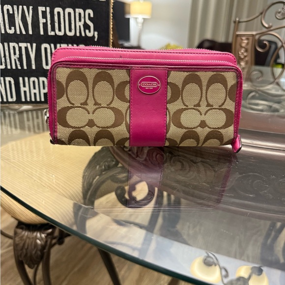 Coach Fuchsia and Tan Signature Wallet - Picture 1 of 9